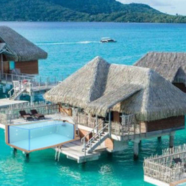 Holz-Plastikplatten Kaffeefarbe über dem Boden Luxus-Schwimmbäder für Ferienorte
