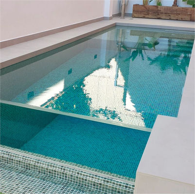 Akrylblech ist die perfekte Wahl für maßgeschneiderte Schwimmbäder