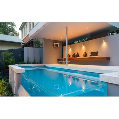 Transparentes Aquarium im Freien mit stilvollem Design zum Verkauf