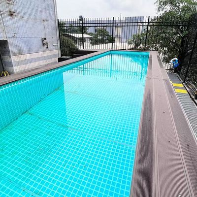 Einfache Installation 40 Fuß Schiffskontainer Schwimmbad mit Acrylfenster und Whirlpool
