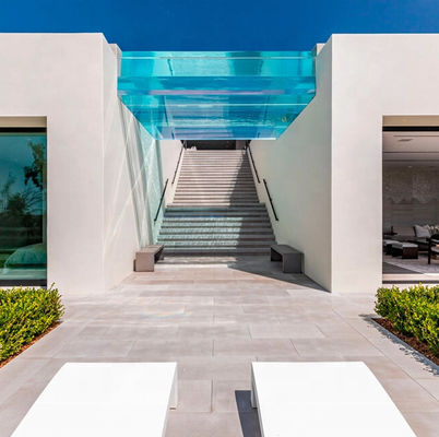 Hohe Oberflächenhärte Maßgeschneiderte klargefällte Acryl-Perspex-Formen für Poolplatten