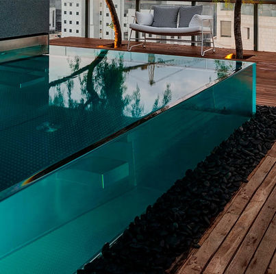 Hohe Oberflächenhärte Maßgeschneiderte klargefällte Acryl-Perspex-Formen für Poolplatten
