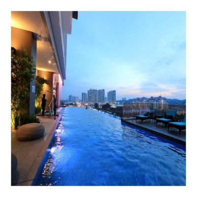 Schwimmbad Schwimmbad Pool Transparente Glasfaser Mosaik Acrylplatten mit LED-Beleuchtung